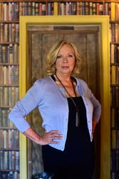 • ‘Green Dragon’ Deborah Meaden is leading the charge to find the UK’s next groundbreaking sustainable innovation, launching the “Everyday Engineering” competition alongside the Royal Academy of Engineering