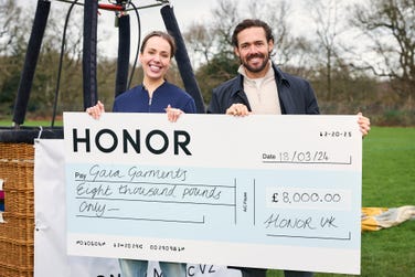 Spencer Matthews and Gaia Garments founder Ellena Gall, winner of the HONOR Lightest Boardroom competition (Photo: Business Wire)