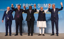 The term BRICS is made up of the country names Brazil, Russia, India, China and South Africa. The picture shows Brazil's President Luiz Inacio Lula da Silva, China's President Xi Jinping, South African President Cyril Ramaphosa, Indian Prime Minister Narendra Modi and Russia's Foreign Minister Sergei Lavrov at the BRICS Summit in Johannesburg on August 23, 2023. (Photo by ALET PRETORIUS / POOL / AFP)