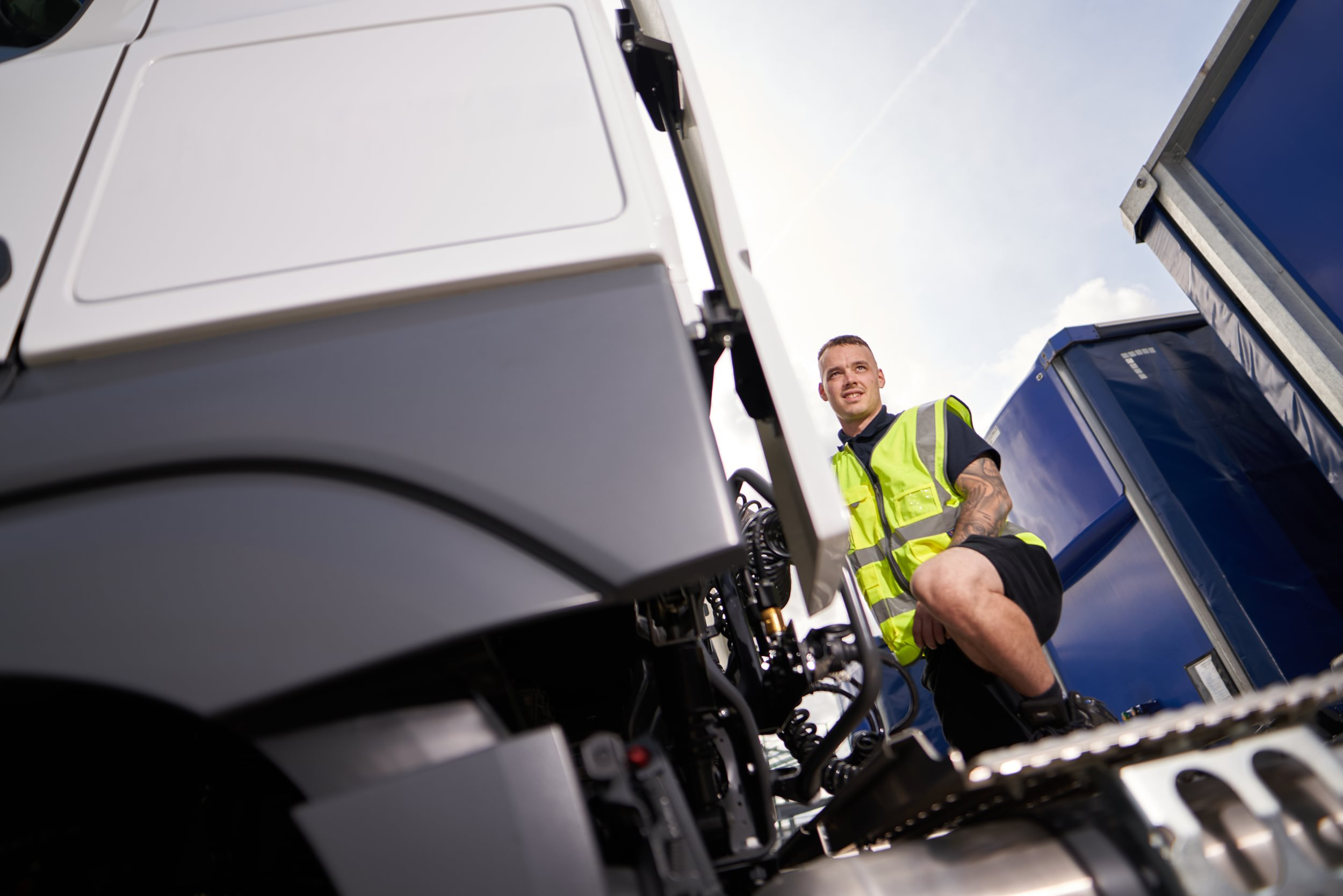 Cost pressures and collaboration barriers are holding back supply chain CO2 reductions for UK