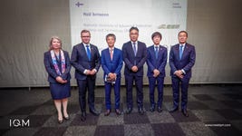 A group photo of the Prime Minister of Finland, Petteri Orpo and IQM and AIST officials. Photo credit: Päivi Paasikoski