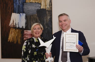 President Halla Tomasdottir and Kerecis Founder and CEO Fertram Sigurjonsson (Photo: Business Wire)