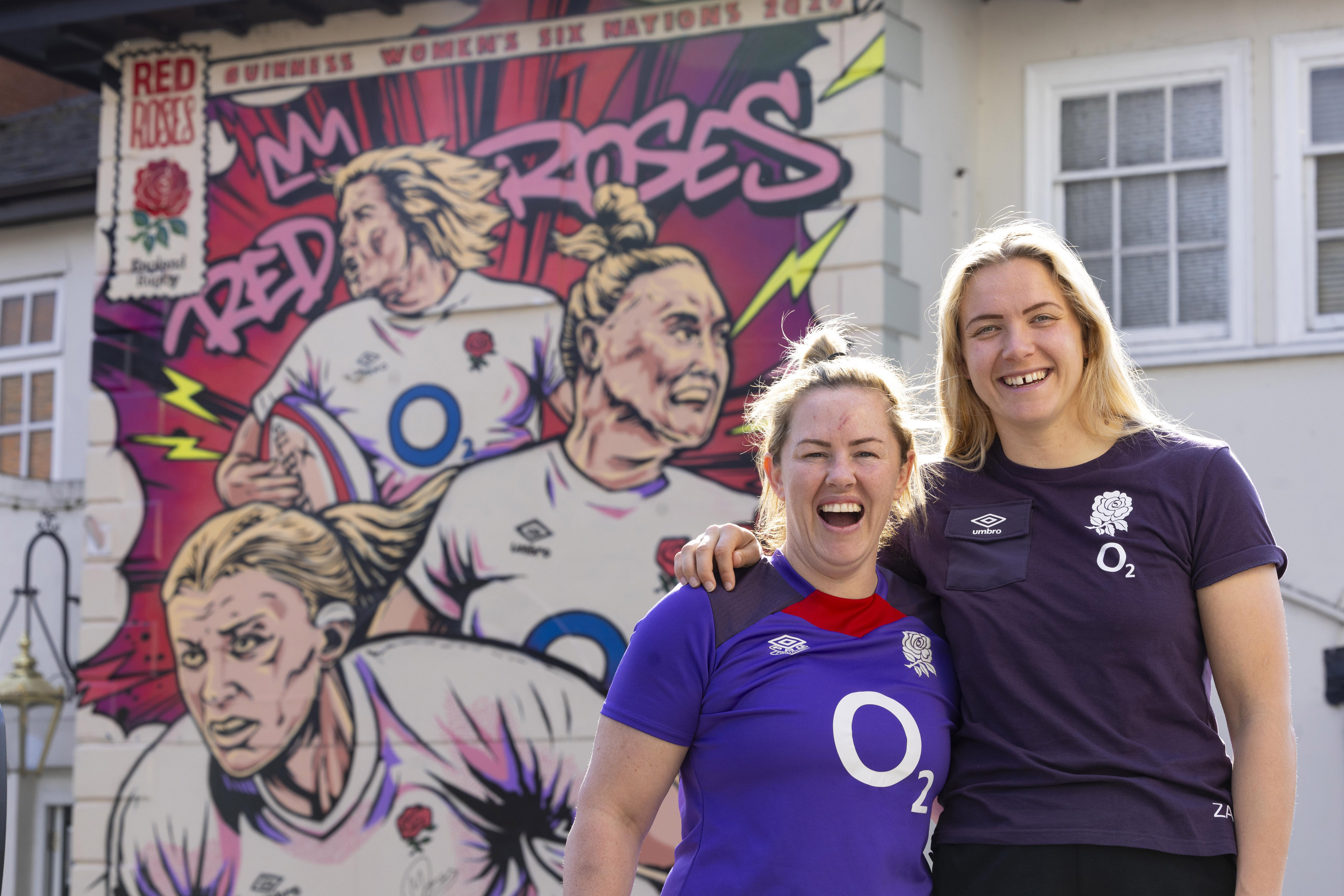 Red Roses Rugby Signs England Womens Rugby Stars Honoured With Stunning Red Roses Mural At ...
