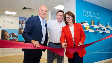 Lubrizol opens new London office, enhancing customer and employee collaboration. Arnau Pano, Senior Vice President at Lubrizol and President of Lubrizol Advanced Materials, Sander van Donk, Vice President, Lubrizol Europe, and Trina Nally, Senior Vice President and Chief Human Resources Officer, participated in a ribbon cutting at a ceremony celebrating the new office.