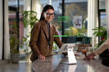 Rokid partners with Alipay to launch China’s first AR glasses with in-store payment capabilities.