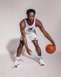 New York Knicks forward OG Anunoby is game-ready in Skechers Basketball shoes.