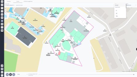 Crowd Connected’s software interface showing real-time indoor positioning and spatial analytics across a mapped building