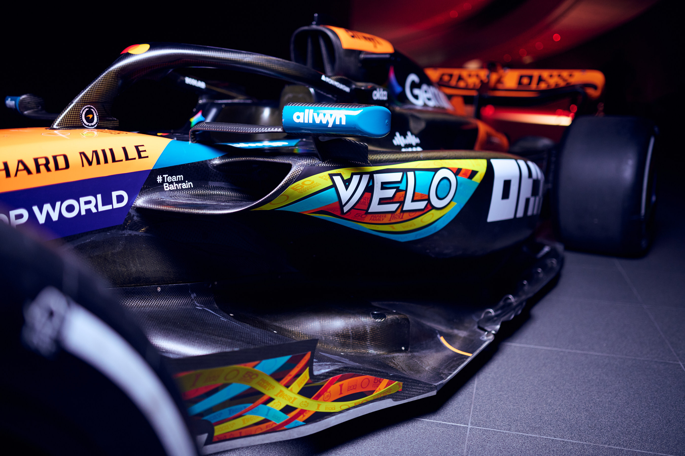 VELO & THE McLAREN FORMULA 1® TEAM UNVEIL ABU DHABI GP LIVERY