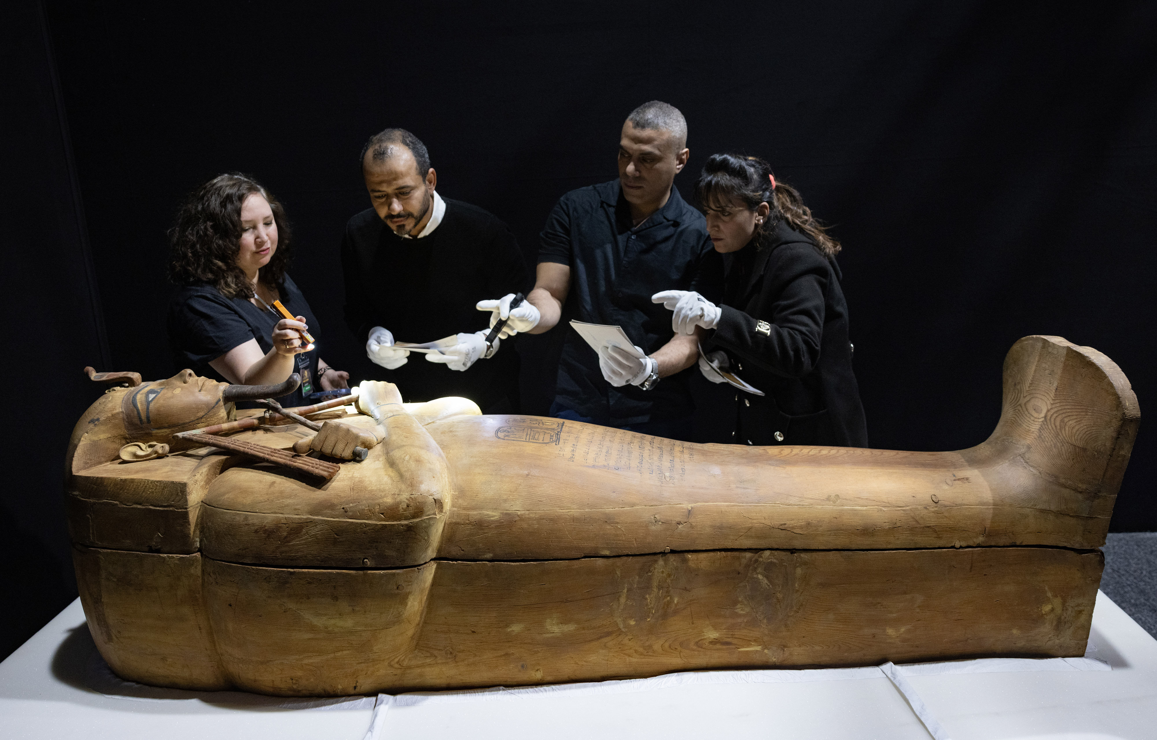 Pharaoh Ramses II’s 3,000-Year-Old Coffin Unboxed in the UK for the ...
