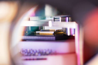 Ion trap, which uses electromagnetic fields to confine and control ions for use as quantum bits (qubits).