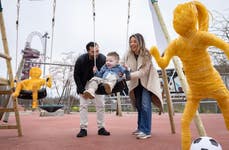 EDITORIAL USE ONLYFrank from Essex, age 3, who missed his formative park years while undergoing treatment for a brain tumour, with his mum Emily and dad Josh alongside replica chemotherapy‑wire sculptures installed at London’s Queen Elizabeth Olympic Park by Great Ormond Street Hospital Charity and created by Andy Goff to highlight the impact of rising childhood cancer diagnoses on families across the UK, as part of the charity’s mission to ensure every child has the best chance and best childhood possible. Picture date: Tuesday March 17, 2026. PA Photo.