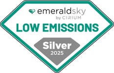 EmeraldSky Silver 2025: Awarded to airlines ranked 6–10 globally for emissions efficiency, based on CO₂ per available seat kilometre (ASK).