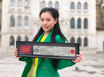 Leia Zhu with Freedom of the City of London