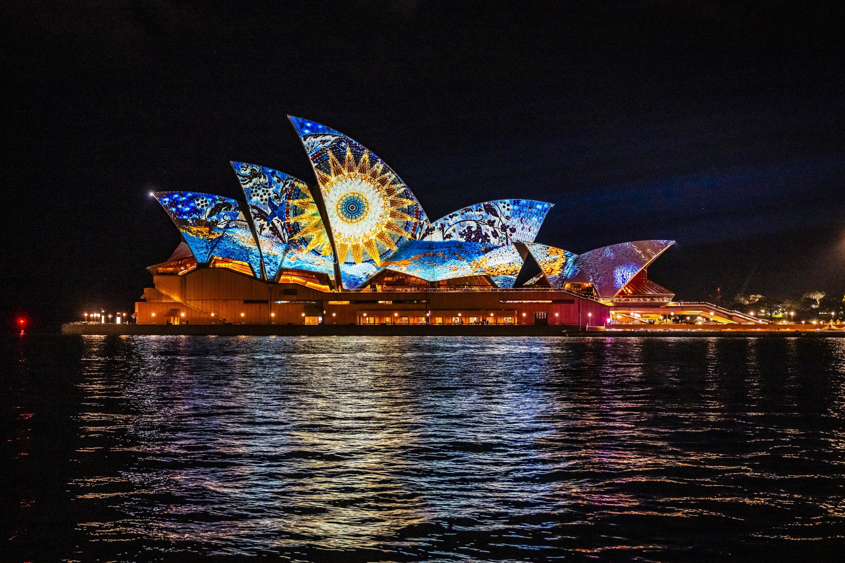 洋楽 Sydney The City Shines Brighter Than Ever As Vivid Sydney 2026 Commences