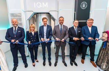 The moment Poland switched on IQM's second quantum computer. Minister of Science and Higher Education Dr. Marcin Kulasek, IQM CEO Jan Goetz and CCO Sylwia de Weydenthal, Rector of Poznań University of Technology Prof. Teofil Jesionowski, and industry leaders mark the occasion.