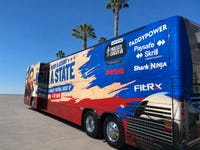 Woody and Kleiny's bus featuring Paysafe and Skrill.